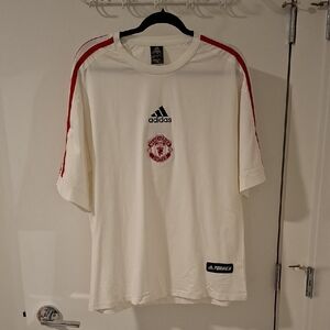 Adidas Terrex Men's White & Red Manchester United T-shirt (Size XL)